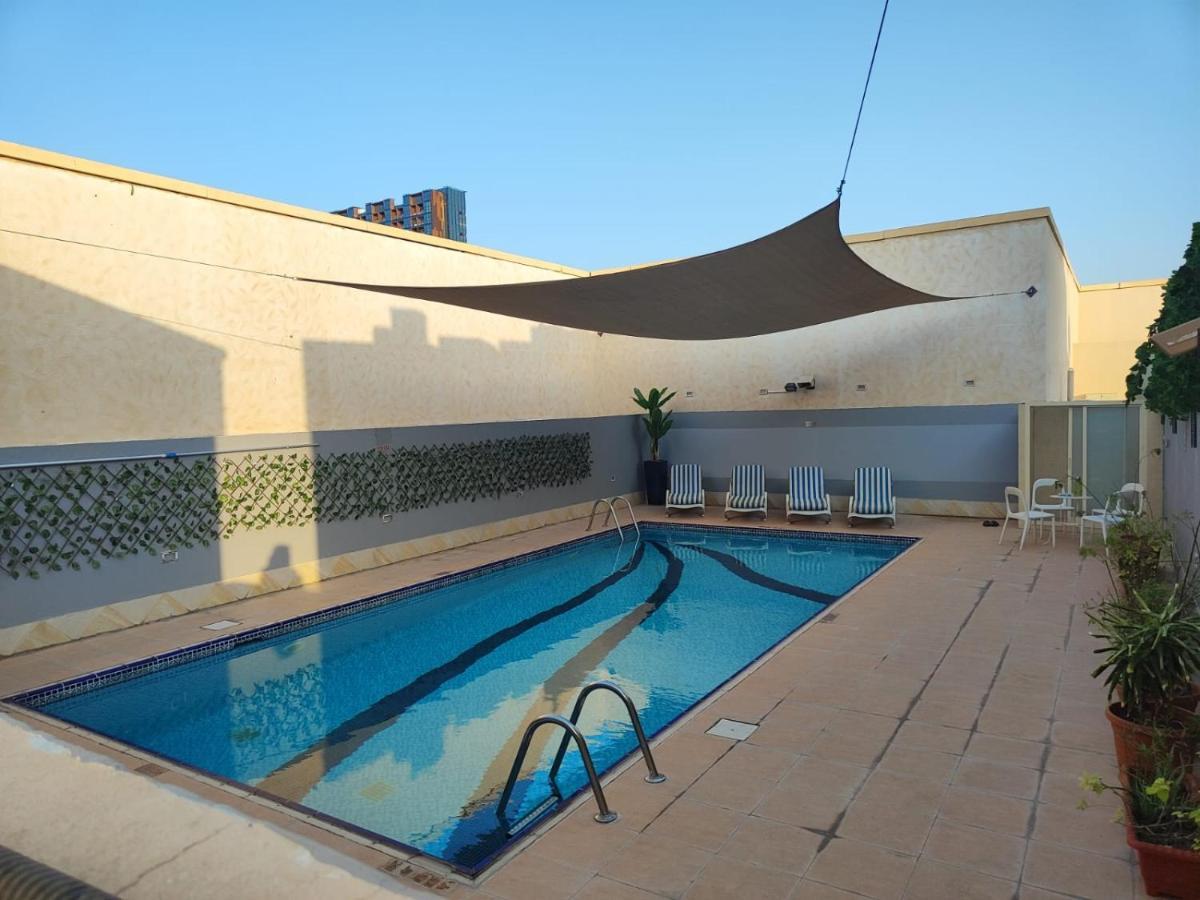 Al Raya Hotel Apartments Dubaj Zewnętrze zdjęcie