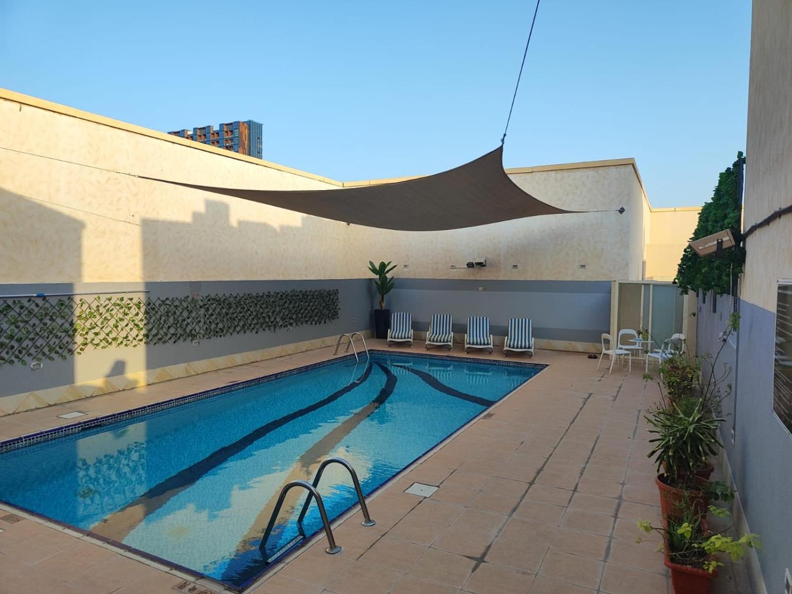 Al Raya Hotel Apartments Dubaj Zewnętrze zdjęcie