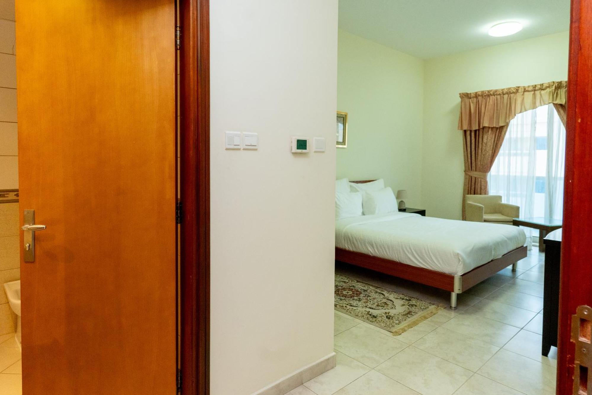 Al Raya Hotel Apartments Dubaj Zewnętrze zdjęcie