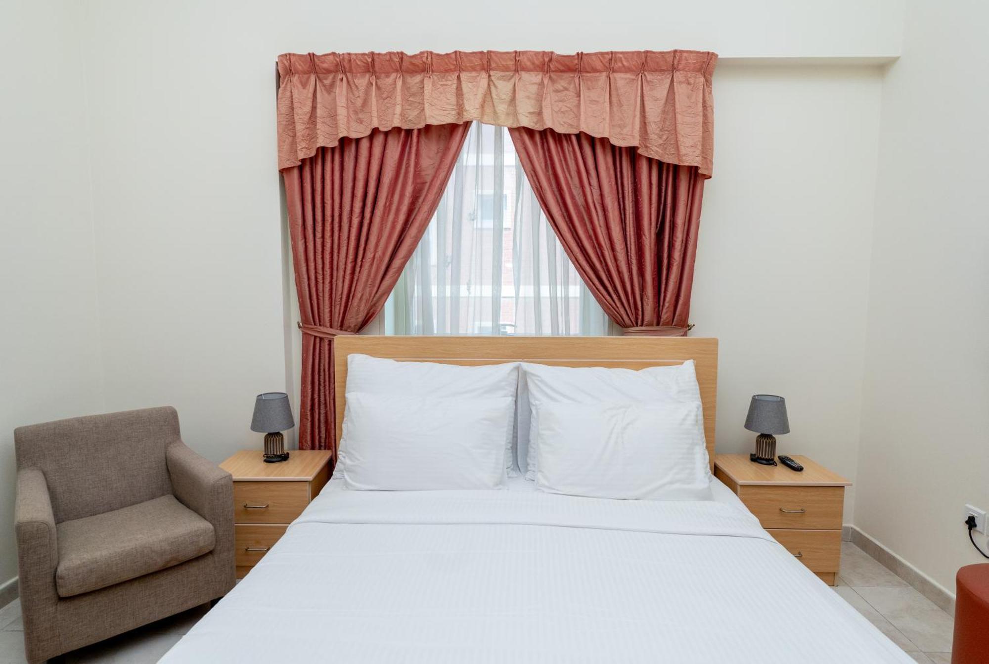 Al Raya Hotel Apartments Dubaj Zewnętrze zdjęcie