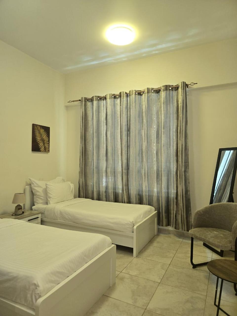 Al Raya Hotel Apartments Dubaj Zewnętrze zdjęcie
